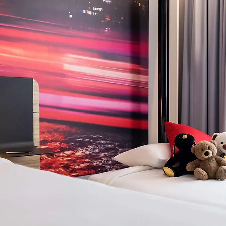Novotel Centre Hotel 4*