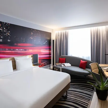 Novotel Centre 4*