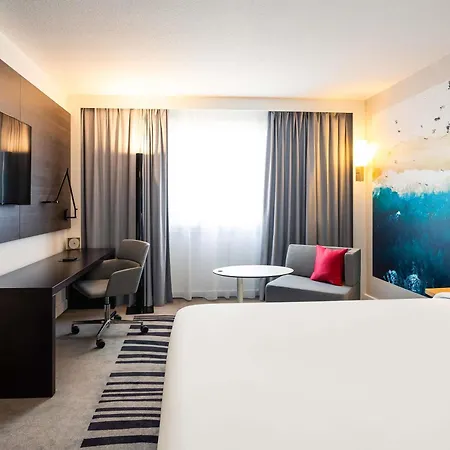 Novotel Centre Hotel