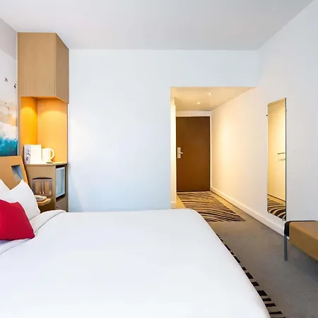 Novotel Centre Hotel 4*