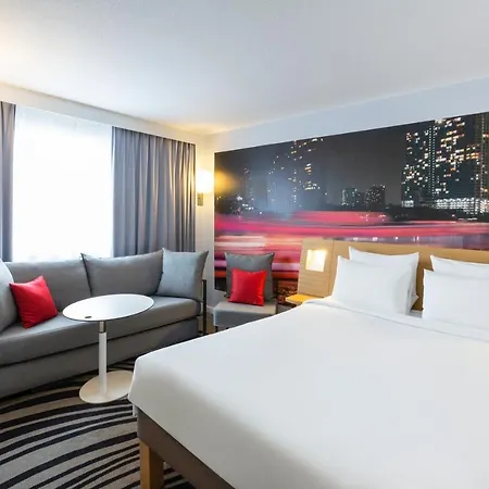Novotel Centre