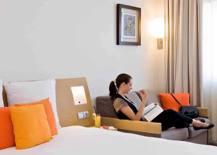 فندق Novotel Centre