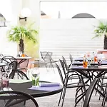 Novotel Centre فندق 4*