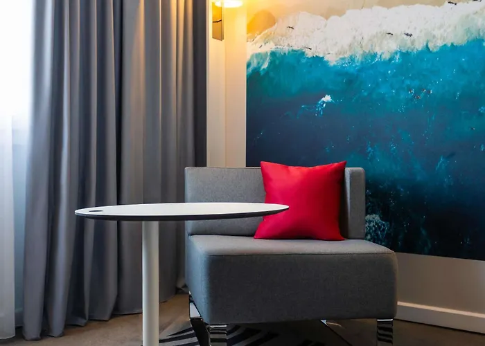 Novotel Centre 호텔 4*